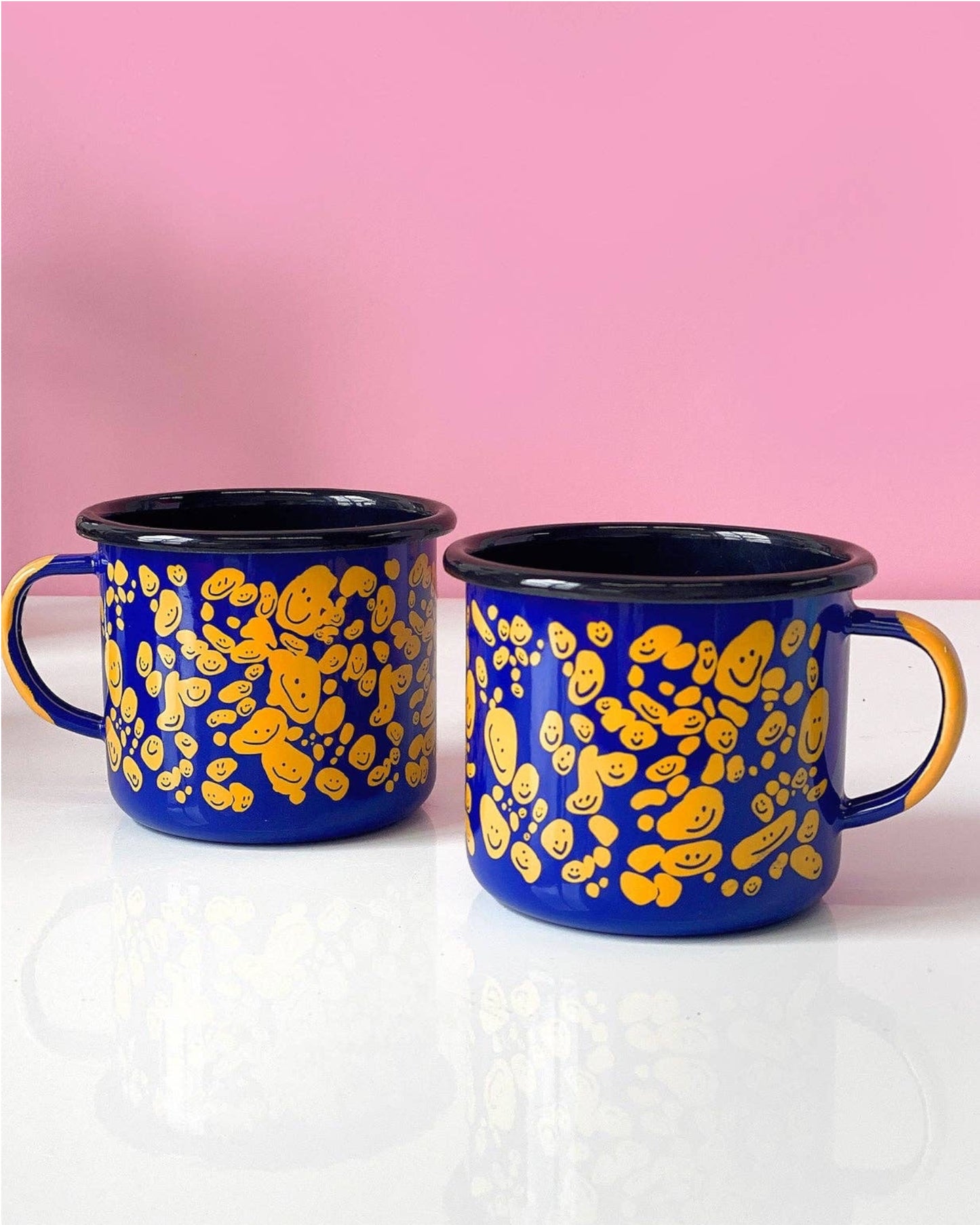 Speckled Smileys Enamel mug
