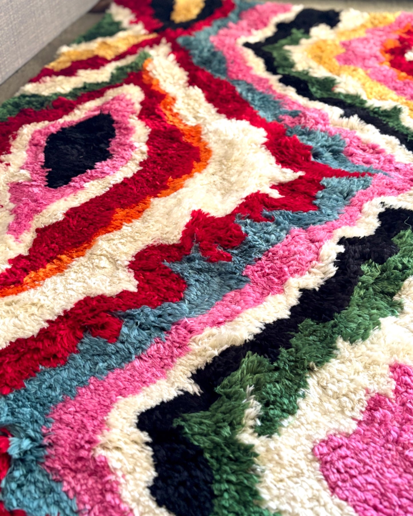 Handmade Carnival Shaggy Rug