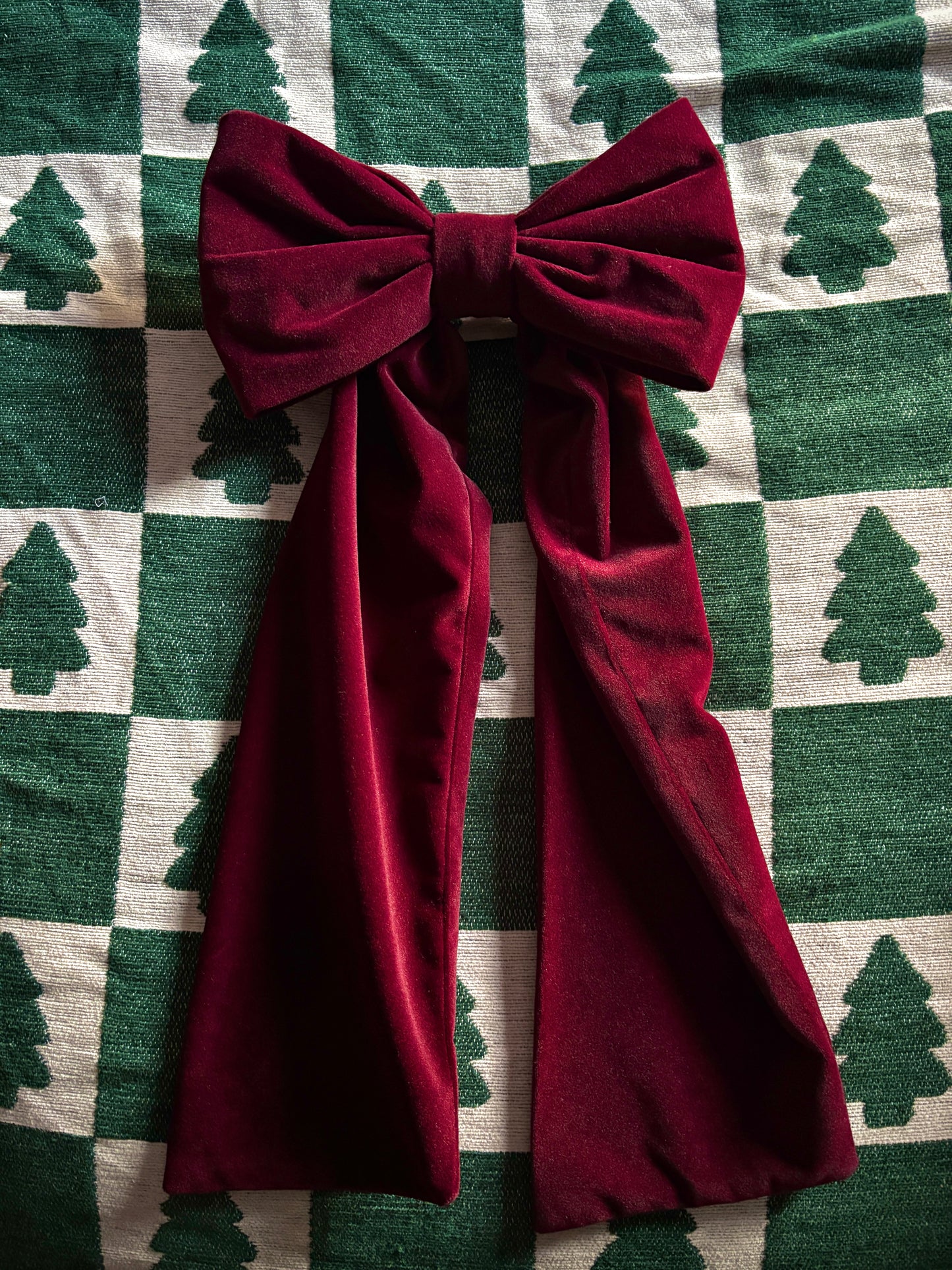 Not-So-Mini Velvet Bows (Multiple Colors)