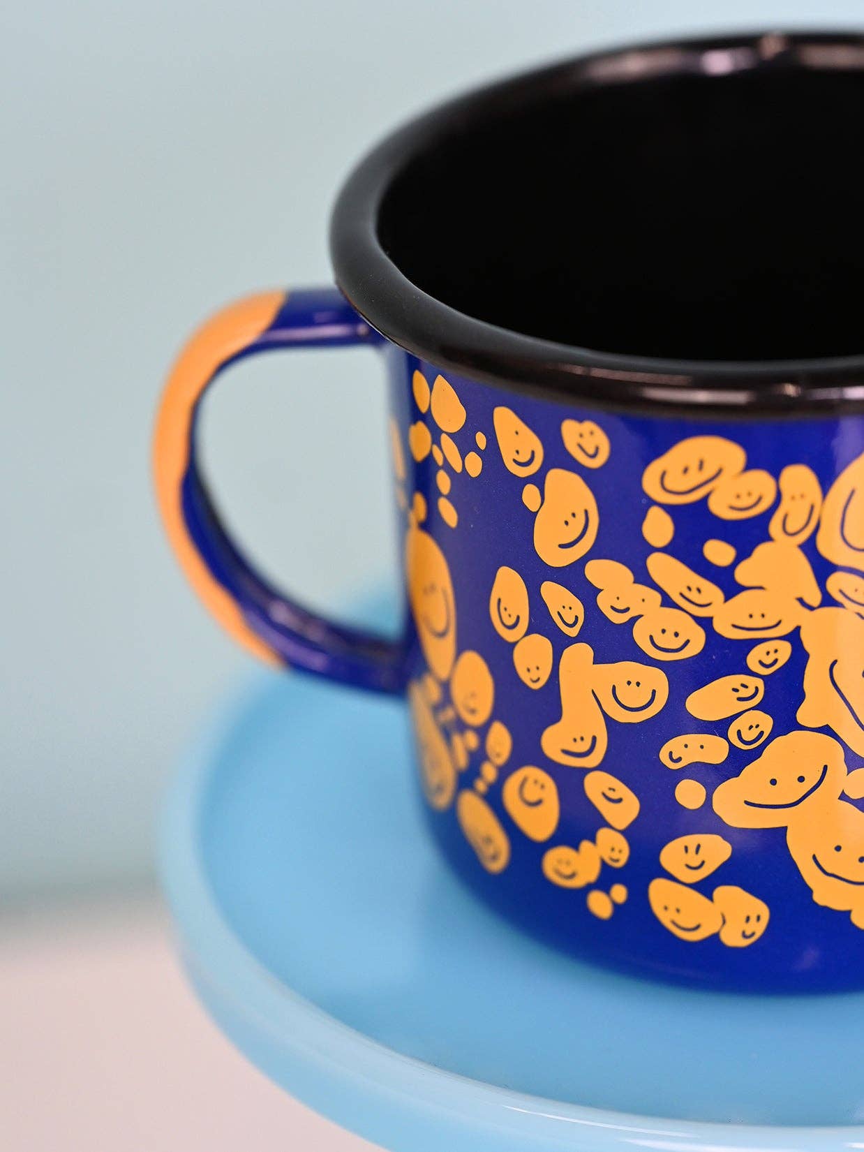 Speckled Smileys Enamel mug